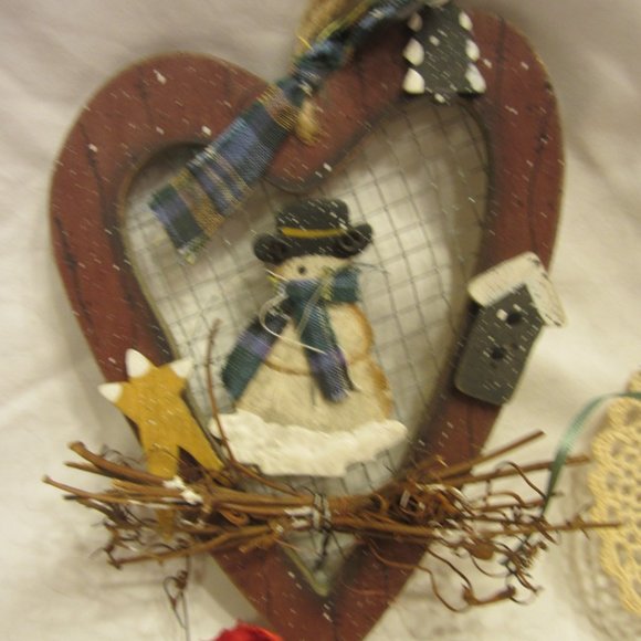 VTG SET OF RUSTIC/FARMHOUSE ORNAMENTS, SET OF 6, EACH DIFFERENT STYLE - Picture 2 of 5